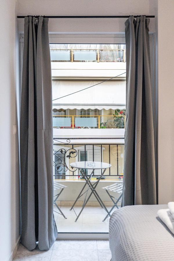Per56 By Smart Cozy Suites - Right Next To The Metro - Parking - Available 24Hr Athens Luaran gambar