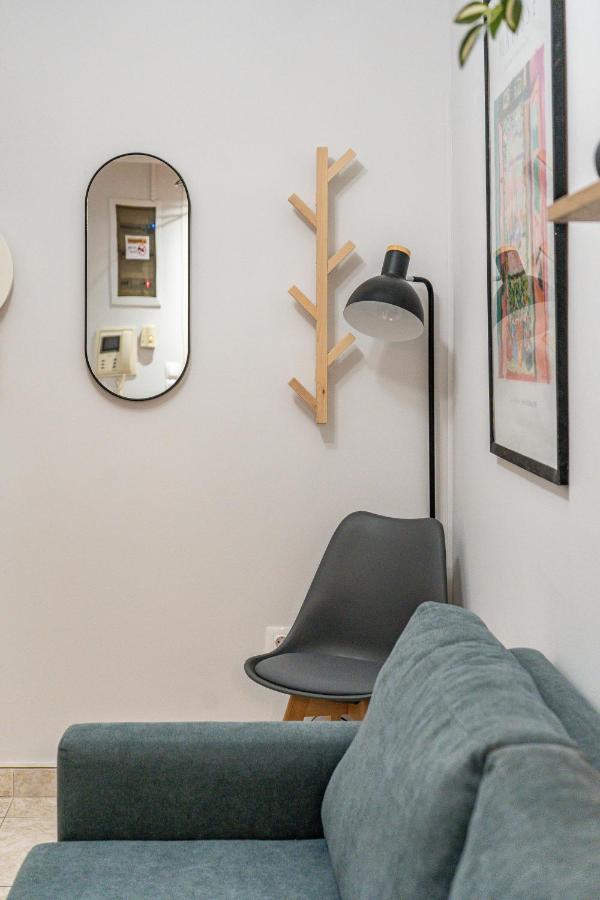 Per56 By Smart Cozy Suites - Right Next To The Metro - Parking - Available 24Hr Athens Luaran gambar