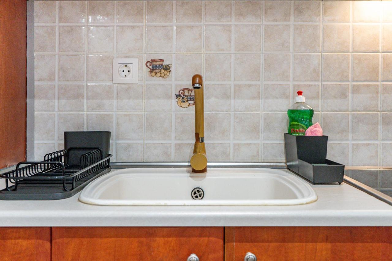 Per56 By Smart Cozy Suites - Right Next To The Metro - Parking - Available 24Hr Athens Luaran gambar